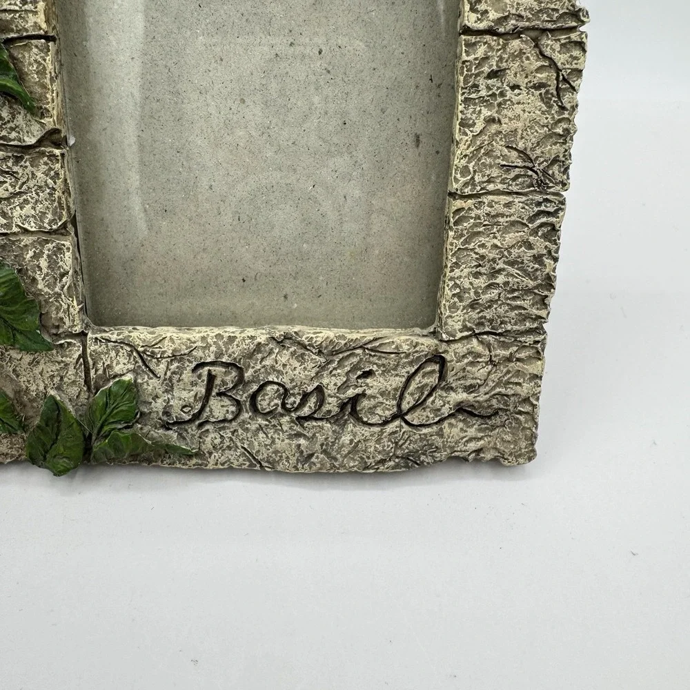 Vintage Basil 3D Picture Frame 4x6 Textured Resin Botanical CBK Ltd 1999‎
